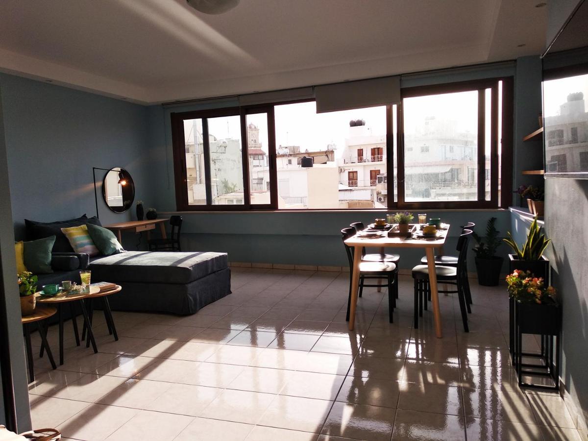 Light Blue Apartment Heraklion  Bagian luar foto